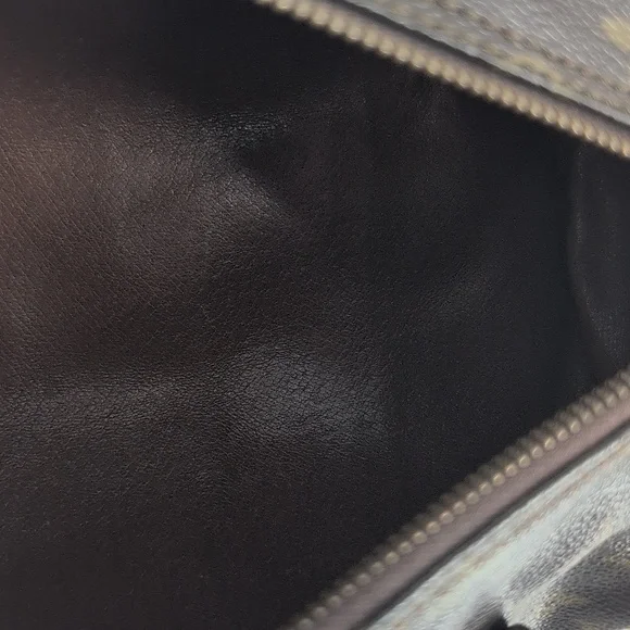 Louiss Vuitton Monogram Pavilion 30 Bag  W/ COA In Very Good Condition ! - Picture 12 of 16